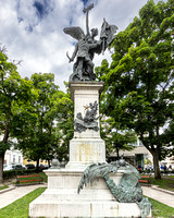 Independence War Statue